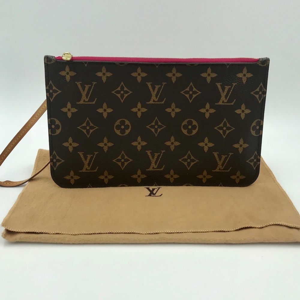 ❤️SOLD❤️Authentic Louis Vuitton MonogramGM Clutch - Picture 1 of 8